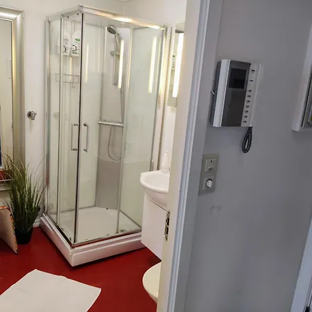 Cozee Bed & Breakfast