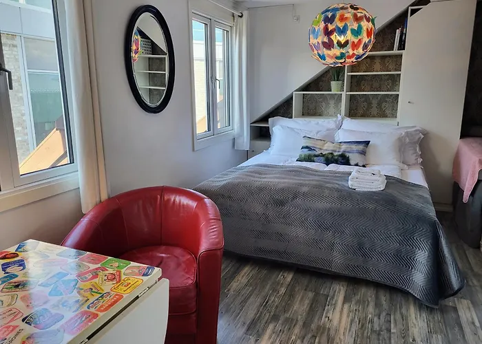 Bed & Breakfast Cozee 3*